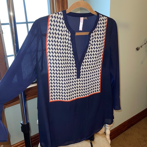 Tunic - Picture 1 of 1